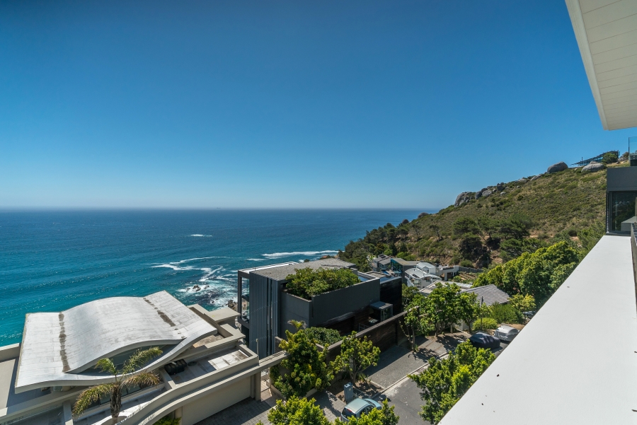5 Bedroom Property for Sale in Clifton Western Cape